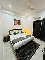 V Rooms
