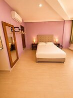 Puul Suites