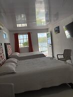 Posada Three Cay Suites