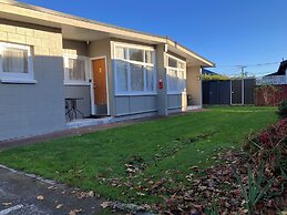 Trentham Motel