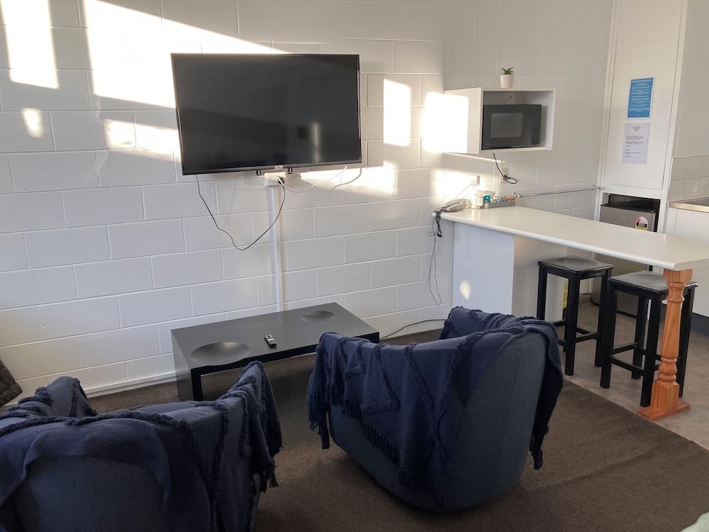 Trentham Motel