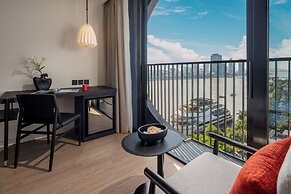 Caro Premium Danang Hotel