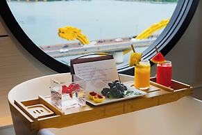 Caro Premium Danang Hotel