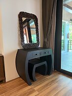 Blue Palm Residence Kata