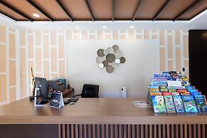 Blue Palm Residence Kata