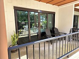 Blue Palm Residence Kata