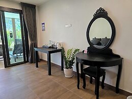 Blue Palm Residence Kata