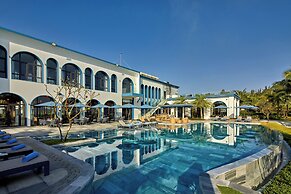 Royal Beachfront Resort Danang