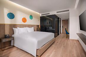 Royal Beachfront Resort Danang