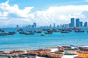 Royal Beachfront Resort Danang