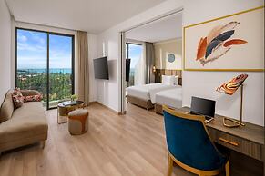 Royal Beachfront Resort Danang