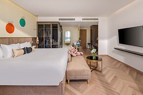 Royal Beachfront Resort Danang