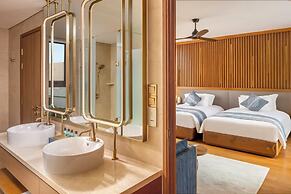 Royal Beachfront Resort Danang