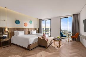 Royal Beachfront Resort Danang