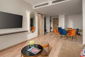 Royal Beachfront Resort Danang