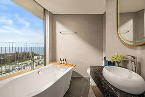 Royal Beachfront Resort Danang