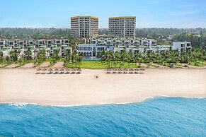 Royal Beachfront Resort Danang