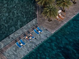 Royal Beachfront Resort Danang