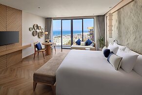 Royal Beachfront Resort Danang