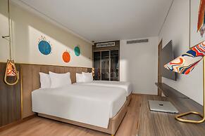 Royal Beachfront Resort Danang