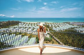 Royal Beachfront Resort Danang