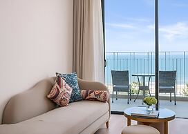 Royal Beachfront Resort Danang