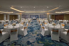 Royal Beachfront Resort Danang