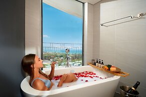 Royal Beachfront Resort Danang