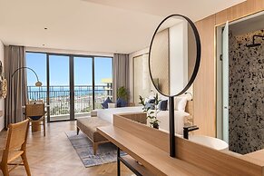 Royal Beachfront Resort Danang