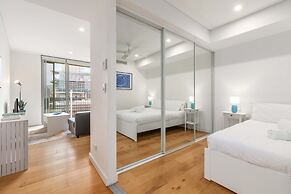 Central Art-deco 1bed With Balcony Aircon