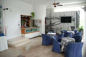 Vibe Hotel