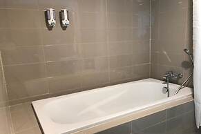 Springhill Royale Suites Sky Pool