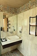 Nanau Luxury Resort and Spa