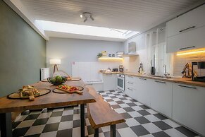 Vayas Residences Legacy