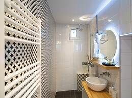 Vayas Residences Legacy