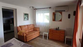 Apartment Car
