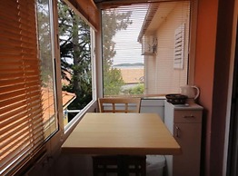Seafront Apartments Pretner