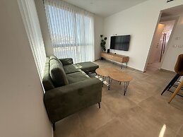 J&G Suites