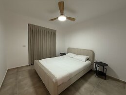 J&G Suites