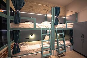 Vega 43 Hostel