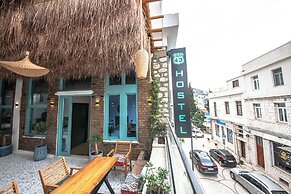 Vega 43 Hostel