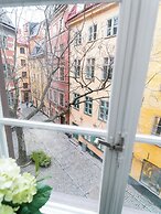 Castanea Old Town Hostel