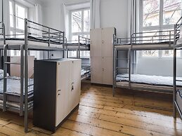 Castanea Old Town Hostel
