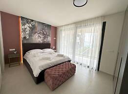 Leonarda Waterfront Residences