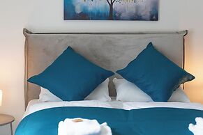 Lit Living-Luxury-Box Spring - Parking