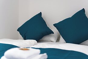 Lit Living-Luxury-Box Spring - Parking