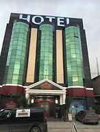 Hotel Adounia