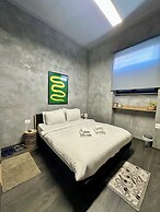 SA Studio 24