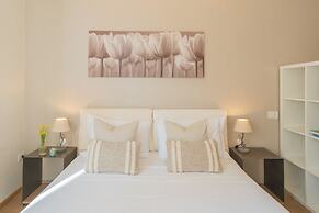 MT Studio by Rent All Como by Rent all Como