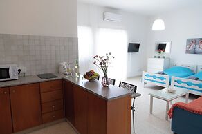 Themis Apartments